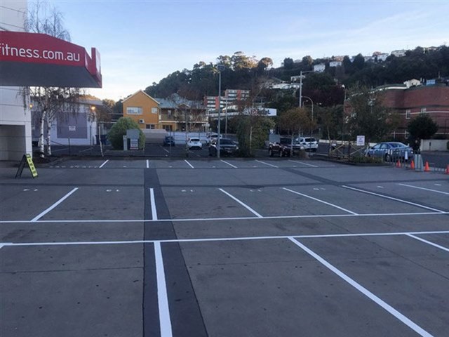 car park line marking